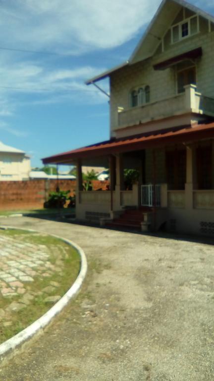 Robert'S Guest House Port of Spain Exterior foto